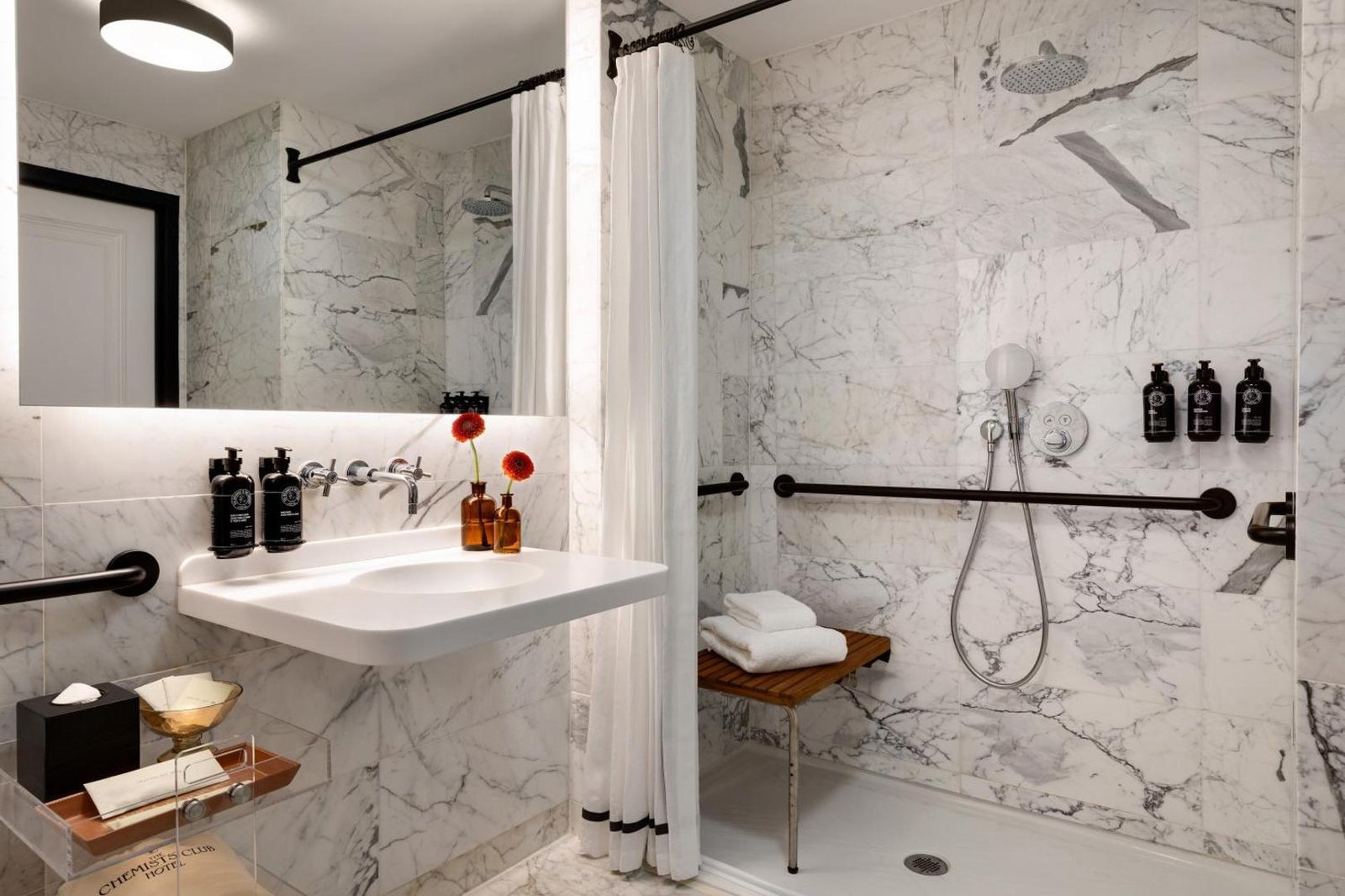 The Chemists Club Hotel — rooms