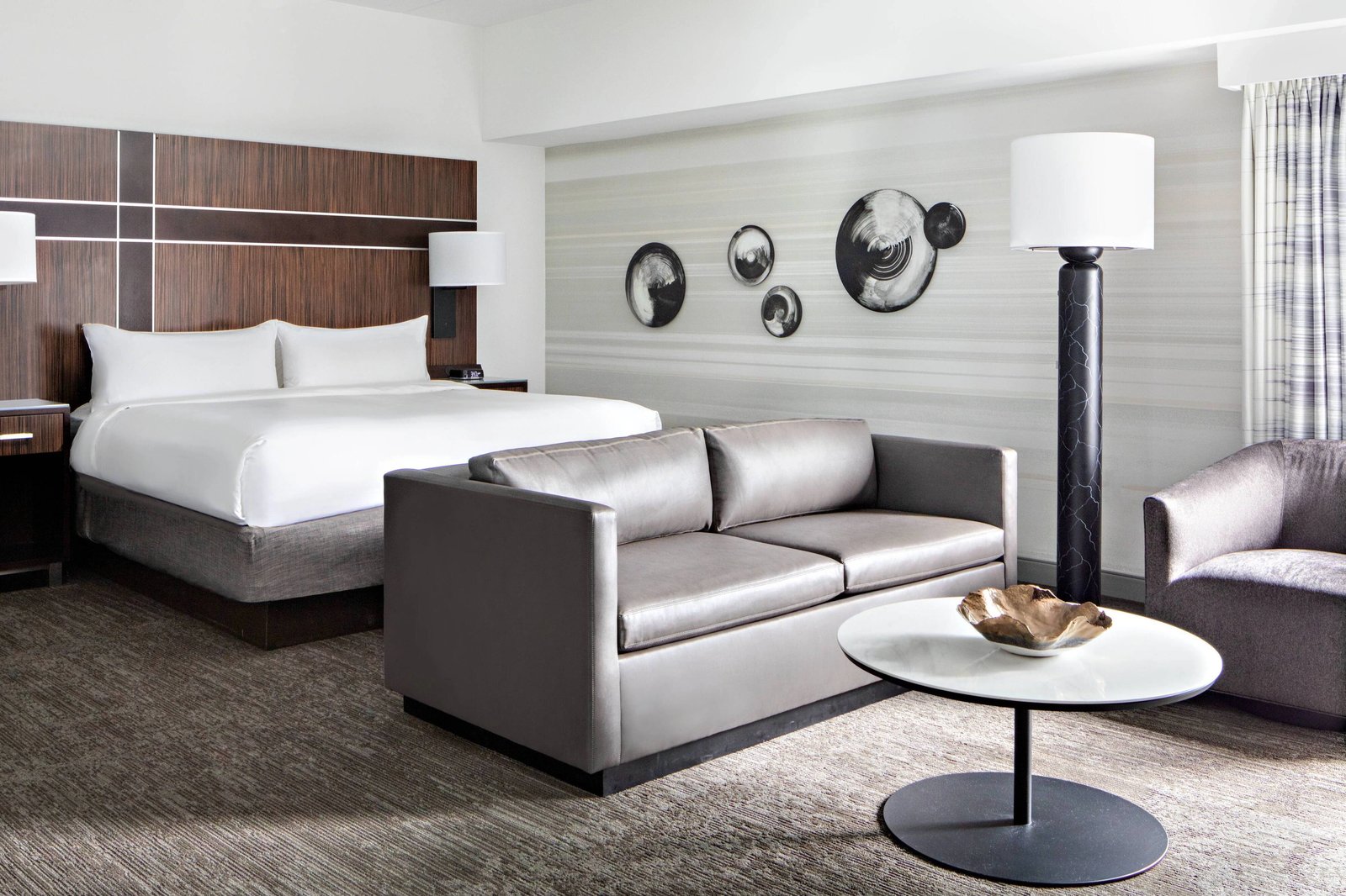 New York Marriott Marquis — rooms
