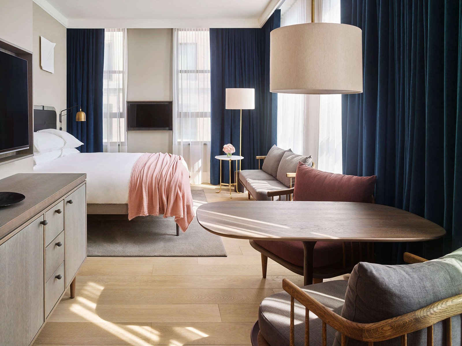 11 Howard — rooms
