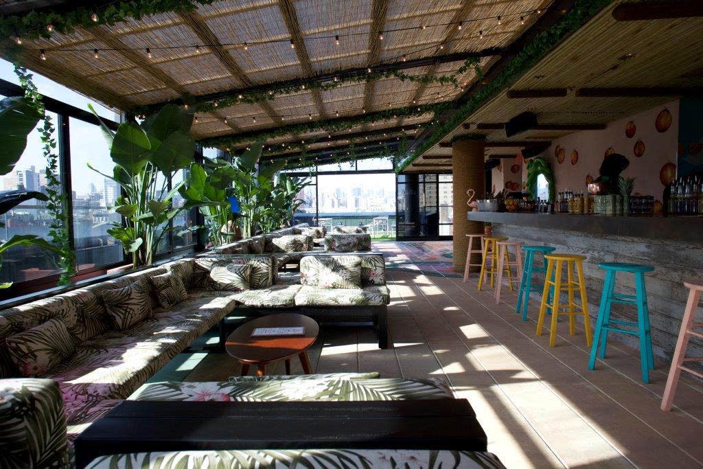SIXTY LES Hotel — vibe