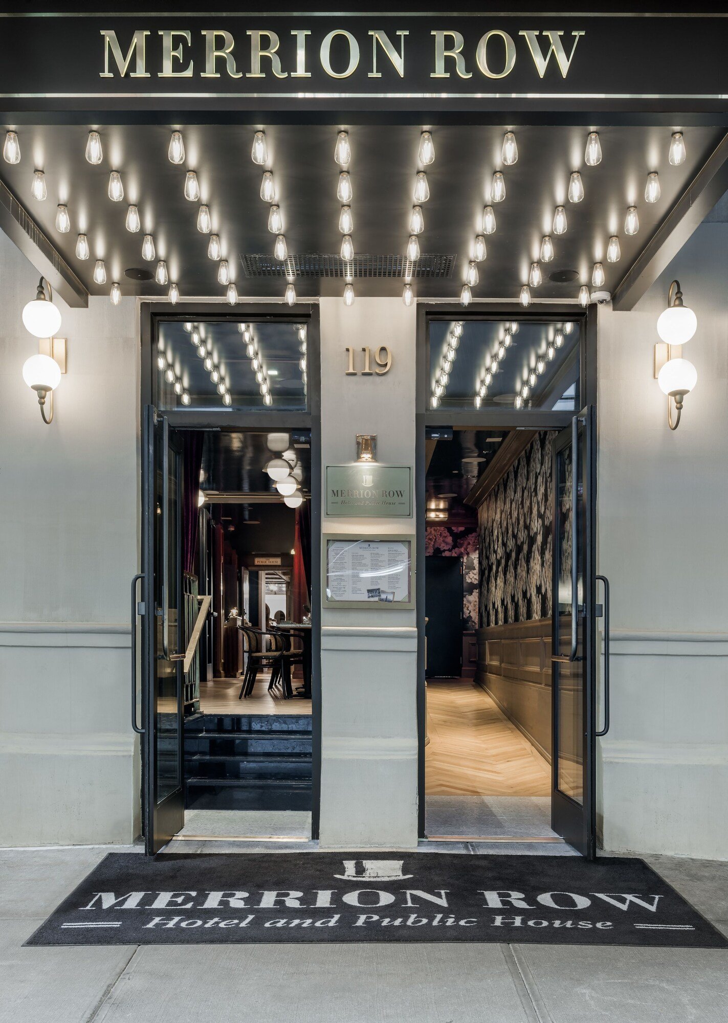 Merrion Row Hotel and Public House — vibe