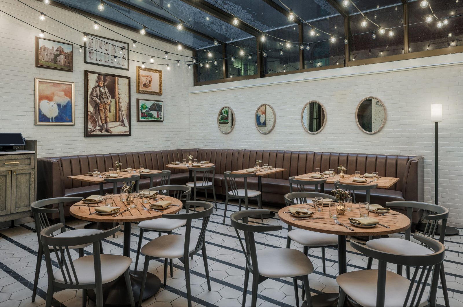 Merrion Row Hotel and Public House — eat & drink