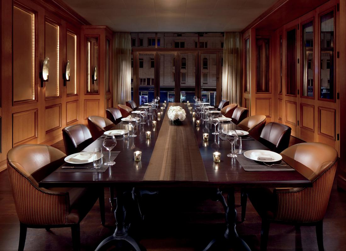 The Ritz-Carlton New York, Central Park, contour