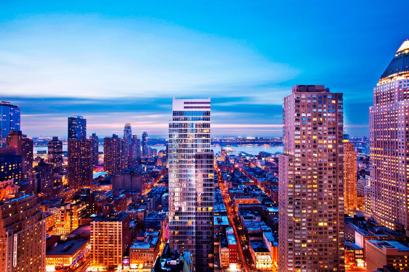 W New York - Times Square Hotel — vibe
