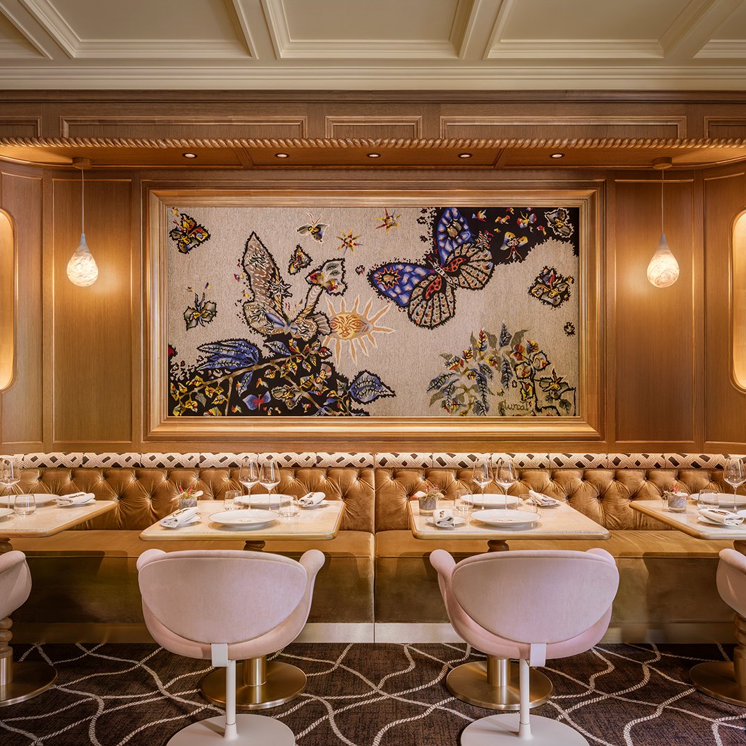 Le Pavillon de la Reine — eat & drink