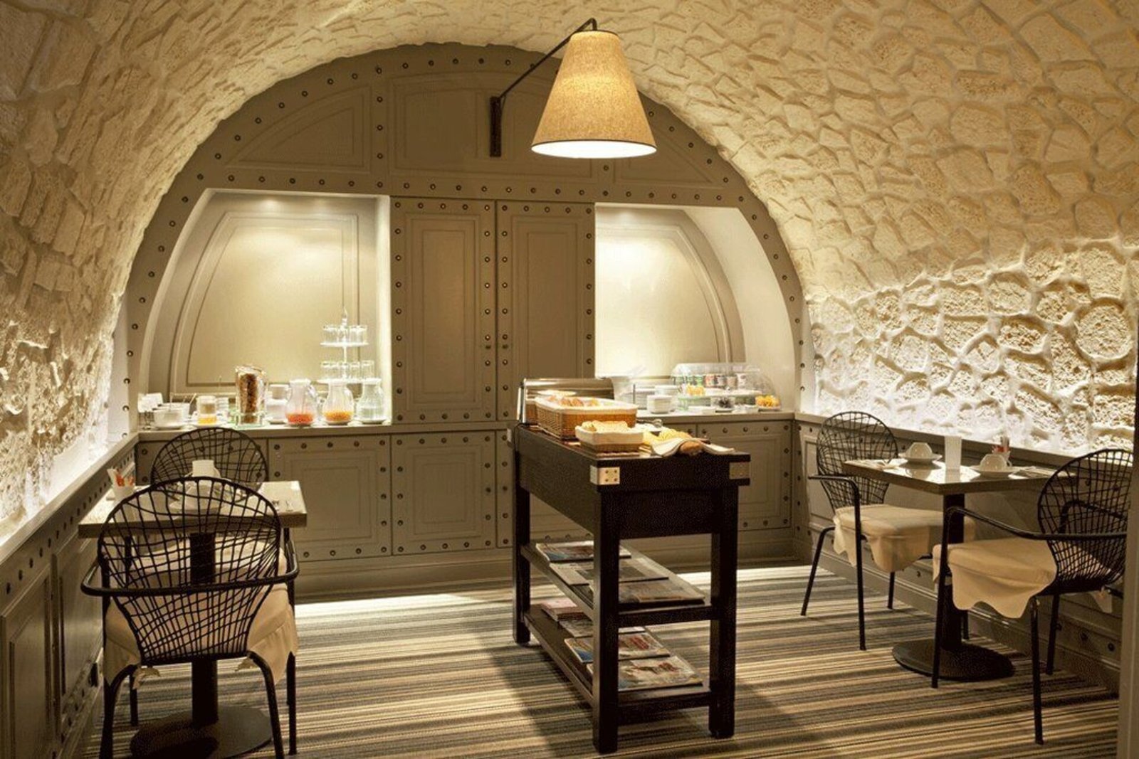 Hôtel Thérèse — eat & drink