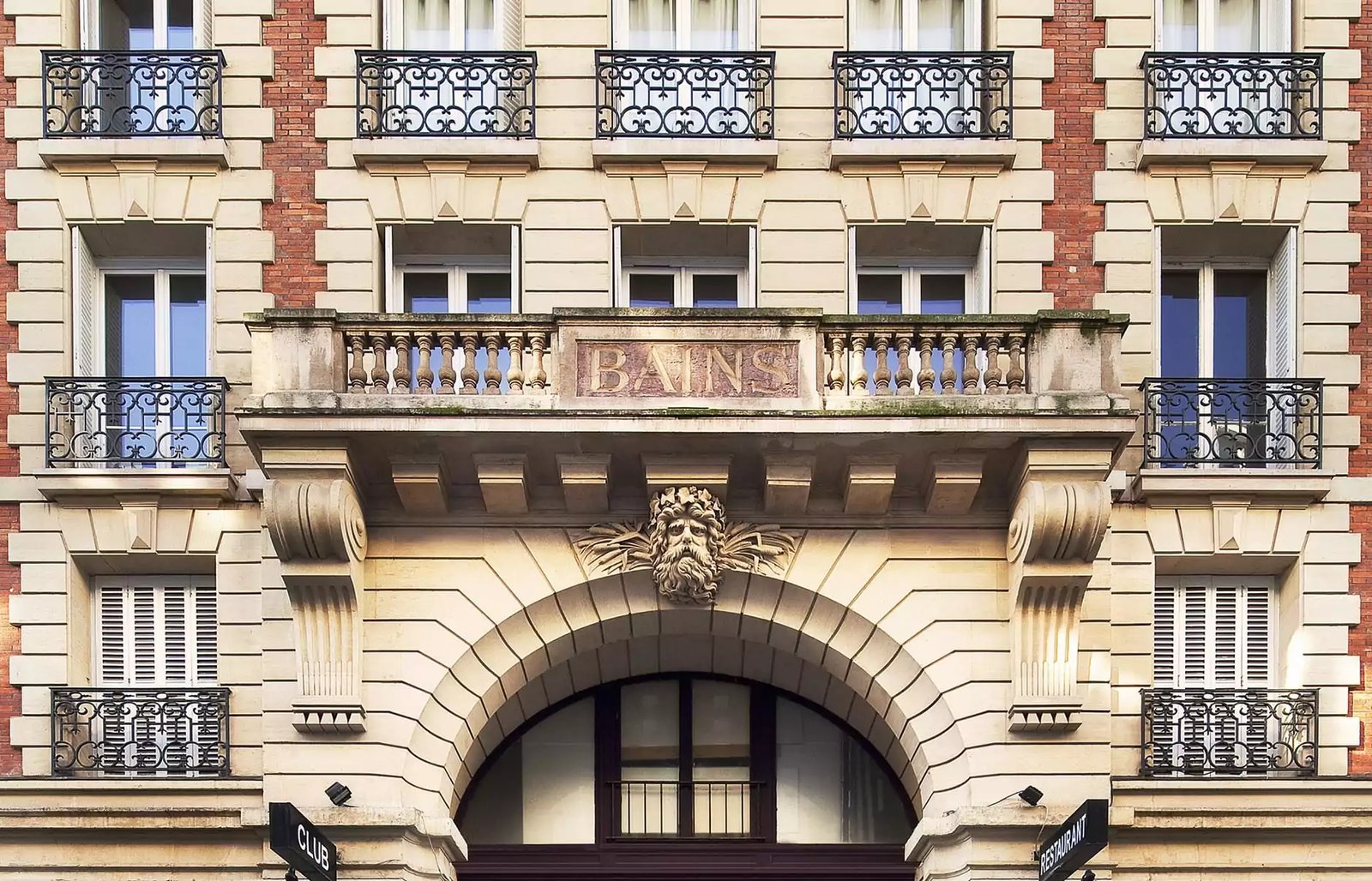 Les Bains Paris — backstory