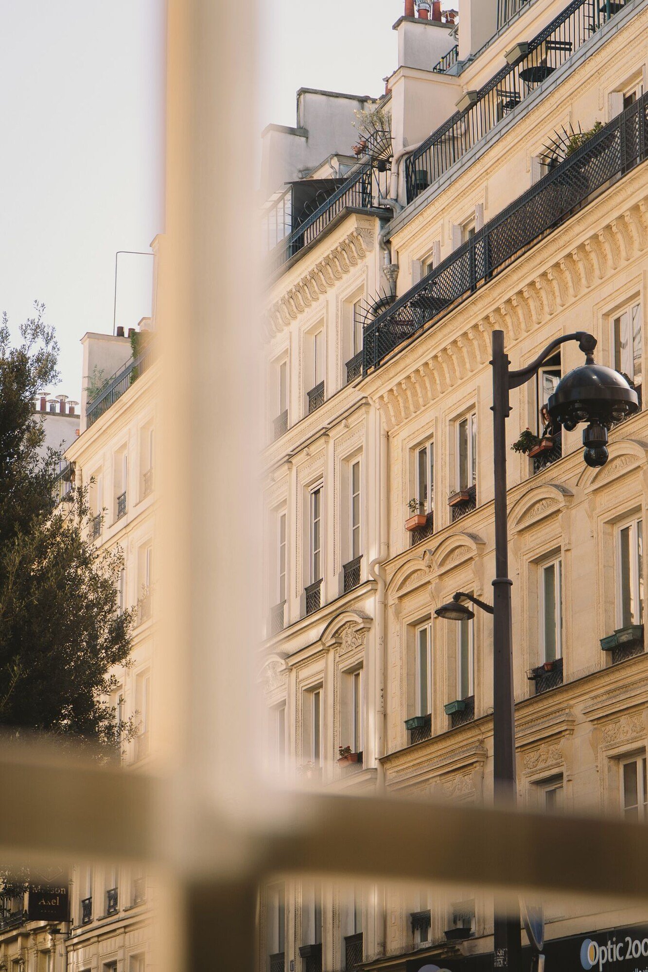 Hôtel Pulitzer Paris — backstory