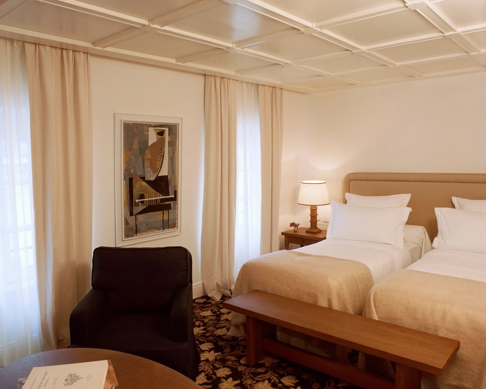 Château Voltaire — rooms