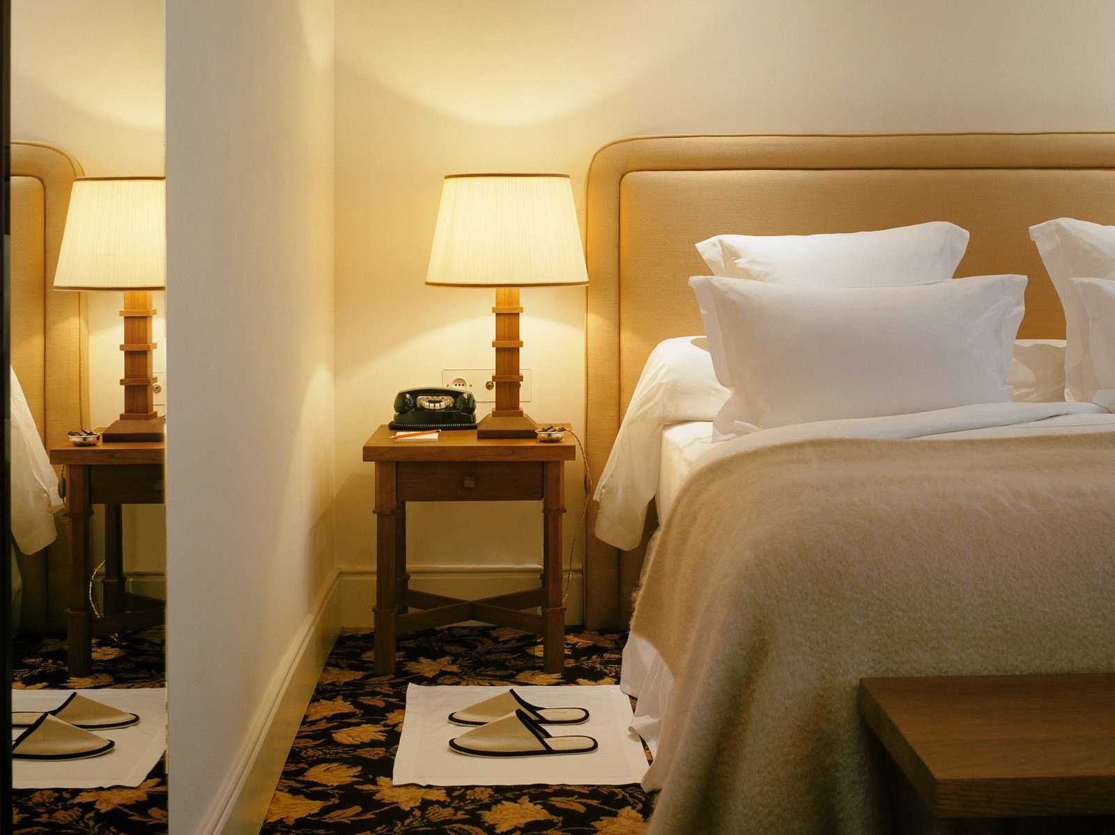 Château Voltaire — rooms