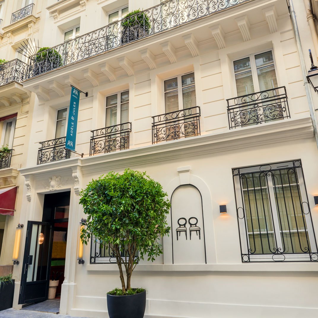Hôtel Adèle & Jules — backstory