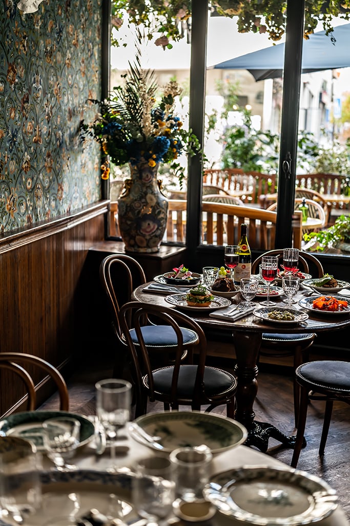 Hotel Providence, restaurant & bar