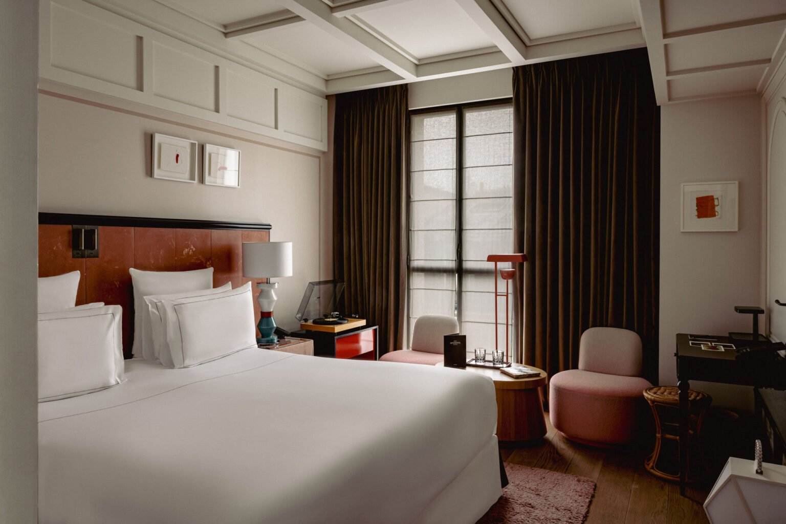 Experimental Marais — rooms
