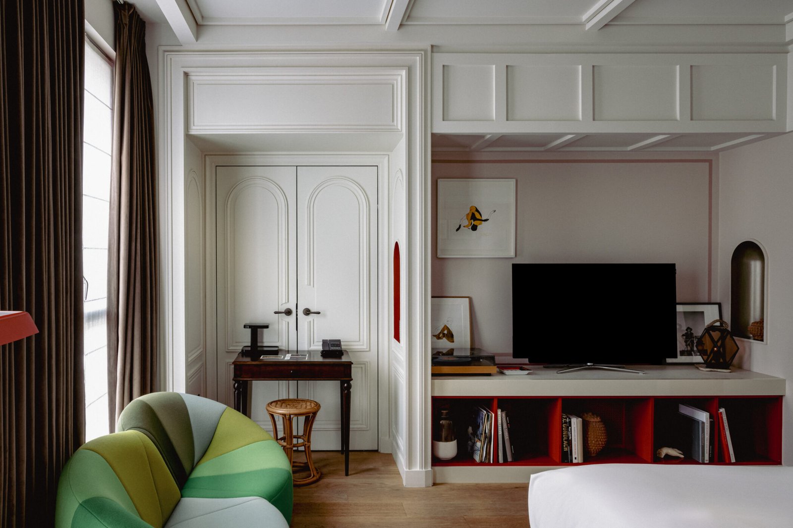 Experimental Marais — rooms
