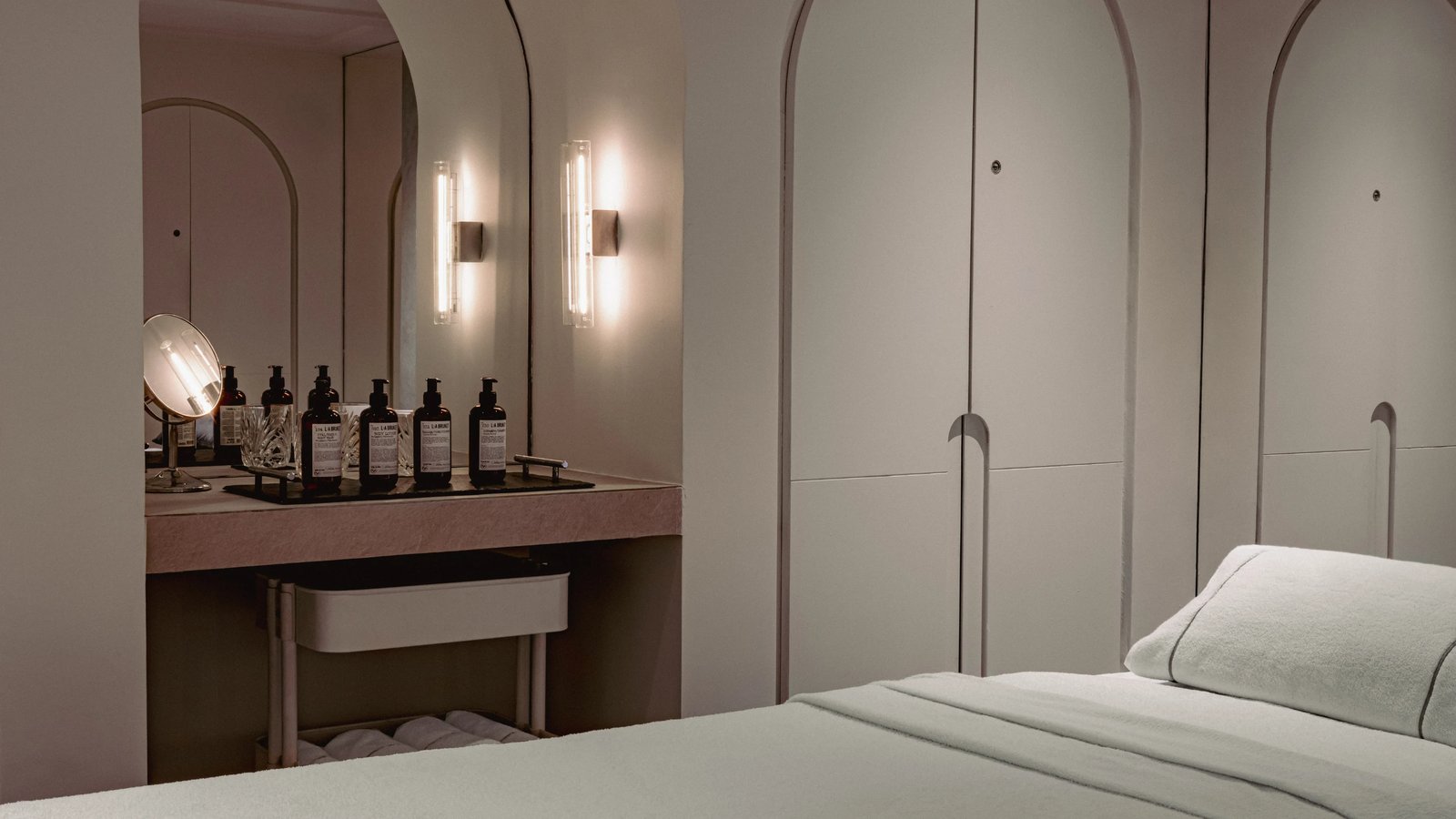 Experimental Marais — rooms