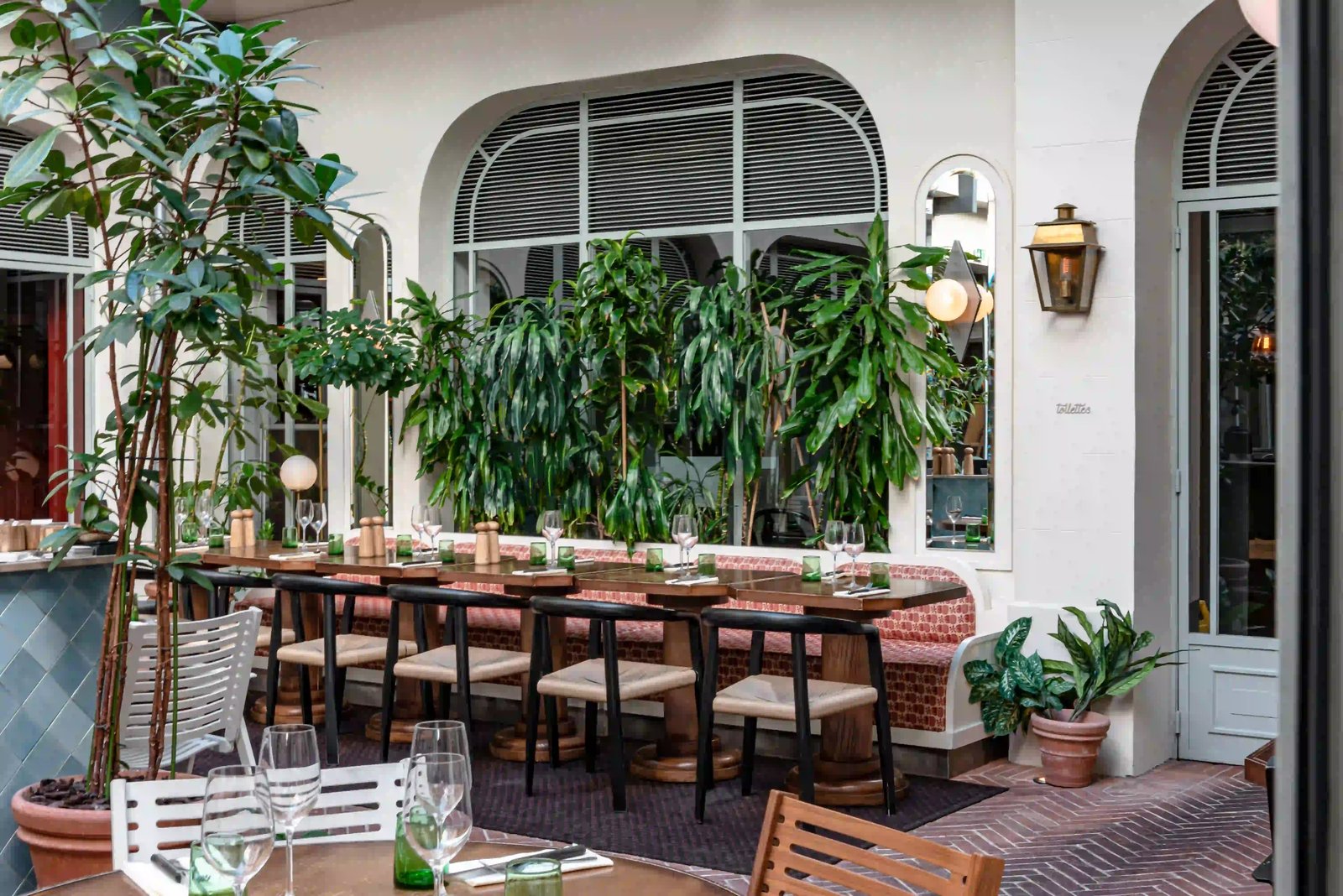 Grands Boulevards Experimental, grand restaurant