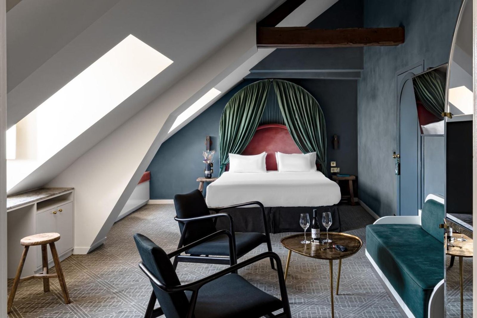 Grands Boulevards Experimental — rooms