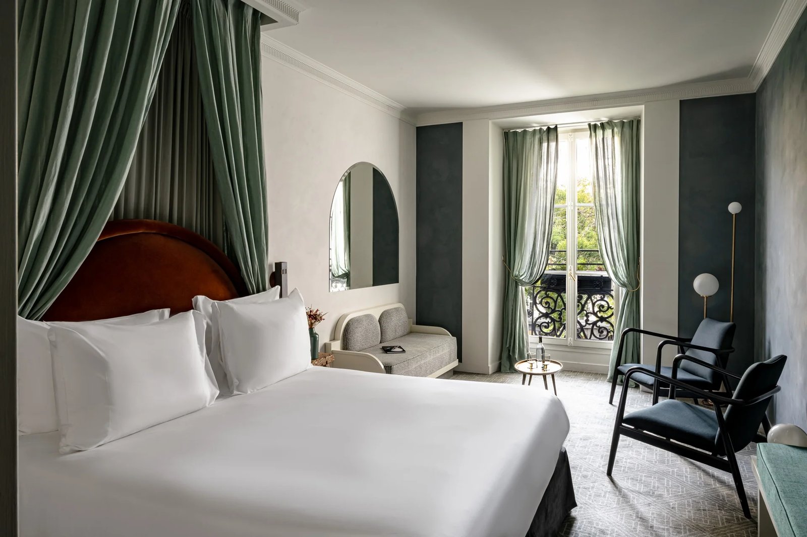 Grands Boulevards Experimental — rooms