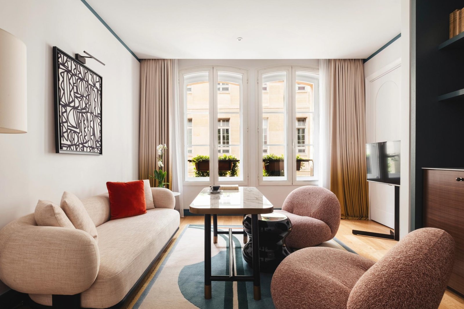 Hôtel Bel Ami — eat & drink