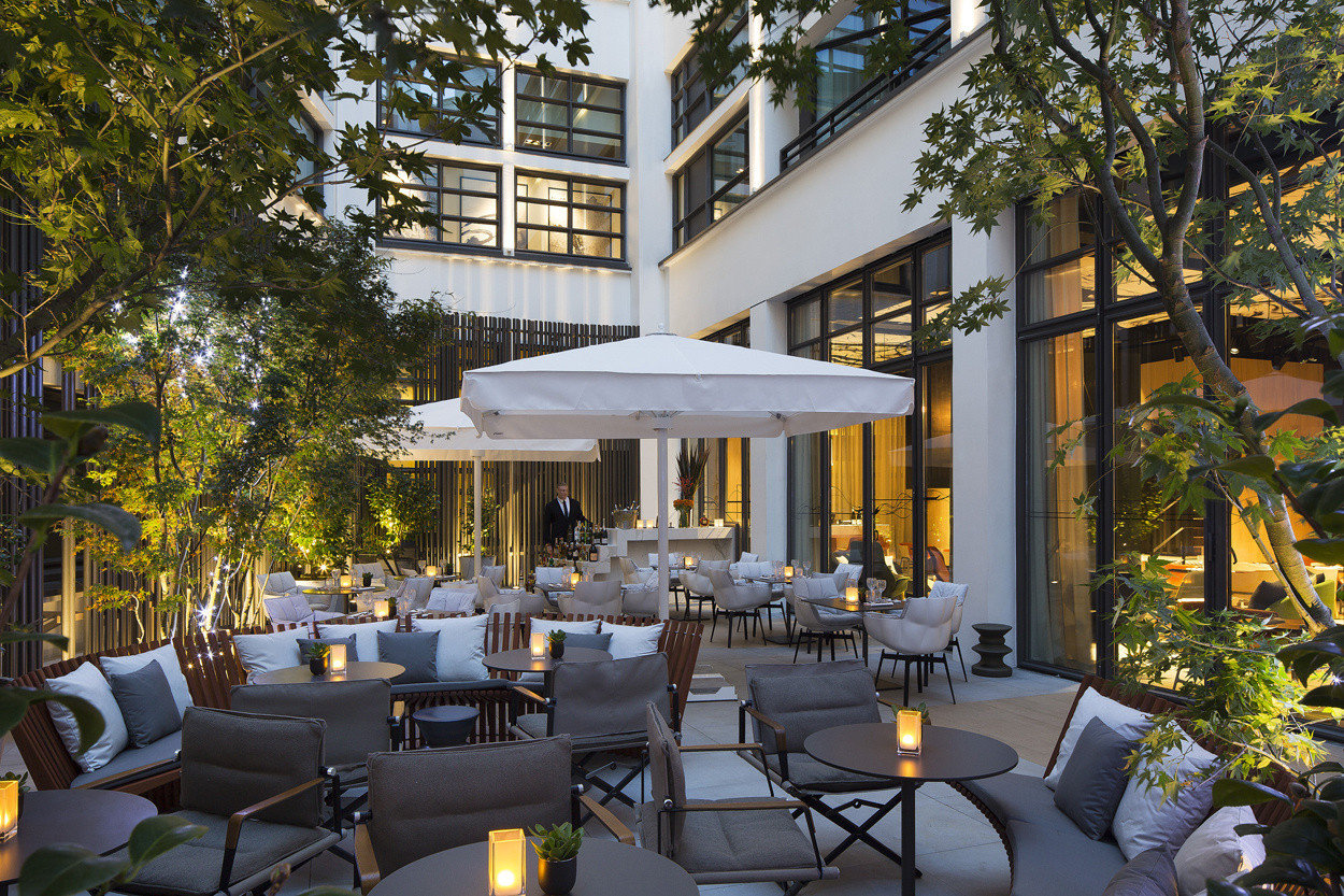 Hôtel Le Cinq Codet — eat & drink