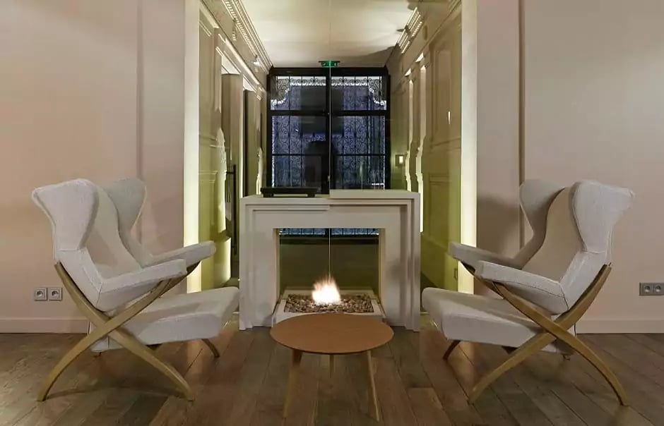 Hôtel de NELL — vibe