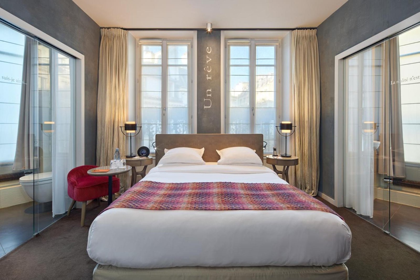Le Pavillon des Lettres — rooms