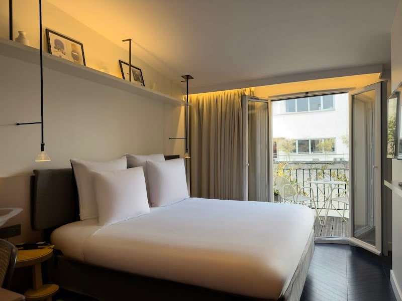 Hôtel Perpetual - Elysées-Montaigne — rooms