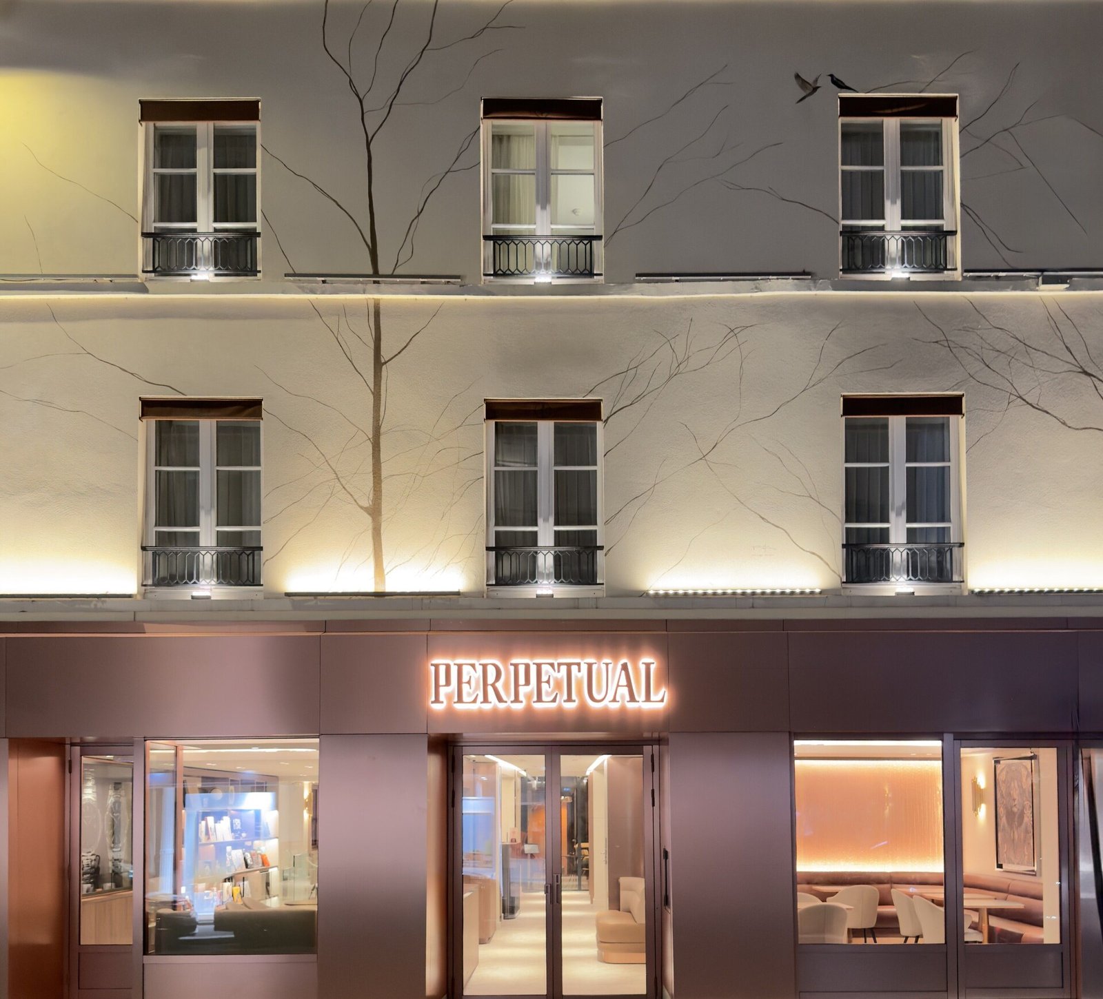 Hôtel Perpetual - Elysées-Montaigne — backstory