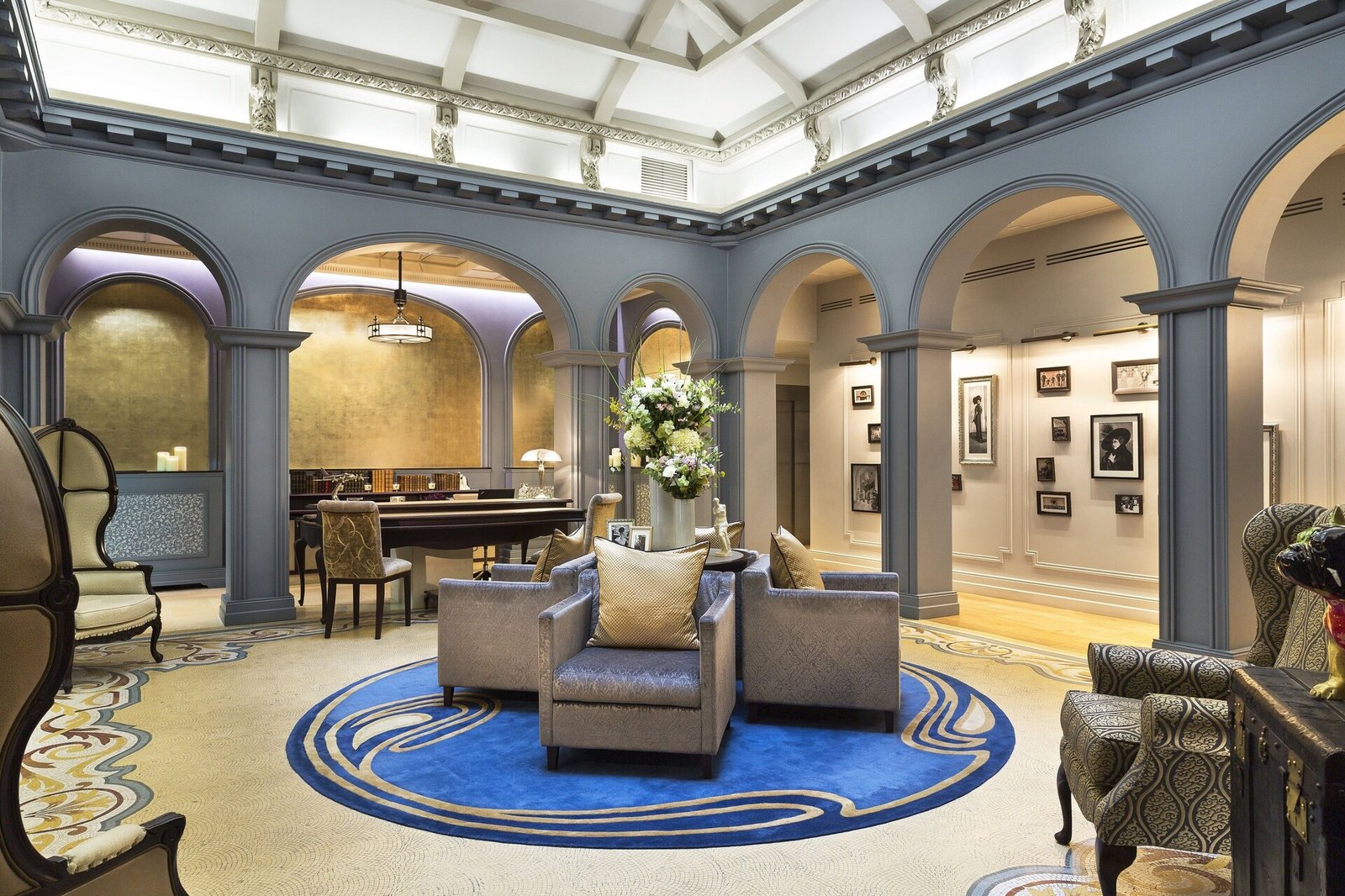 La Clef Louvre Paris Hotel — eat & drink