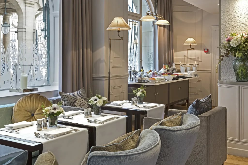 La Clef Louvre Paris Hotel — eat & drink