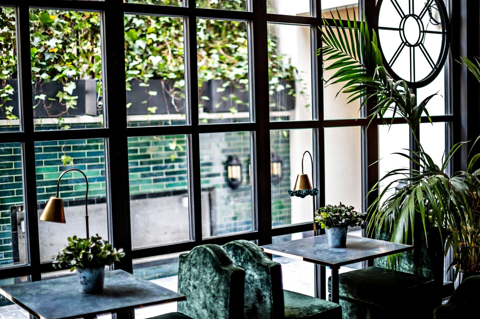 Monsieur George Hôtel & Spa - Champs Elysées — eat & drink