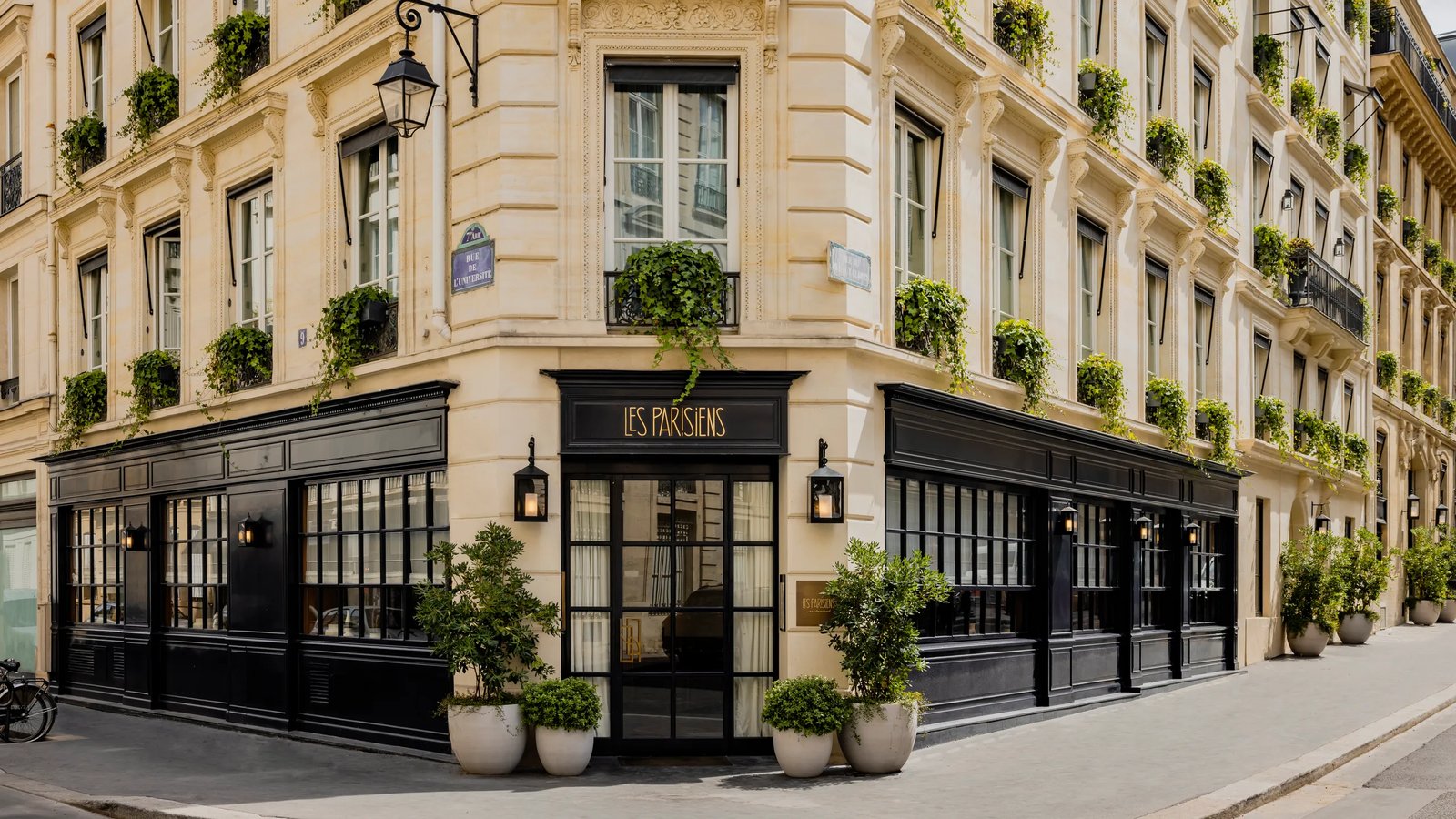 Pavillon Faubourg Saint-Germain — backstory