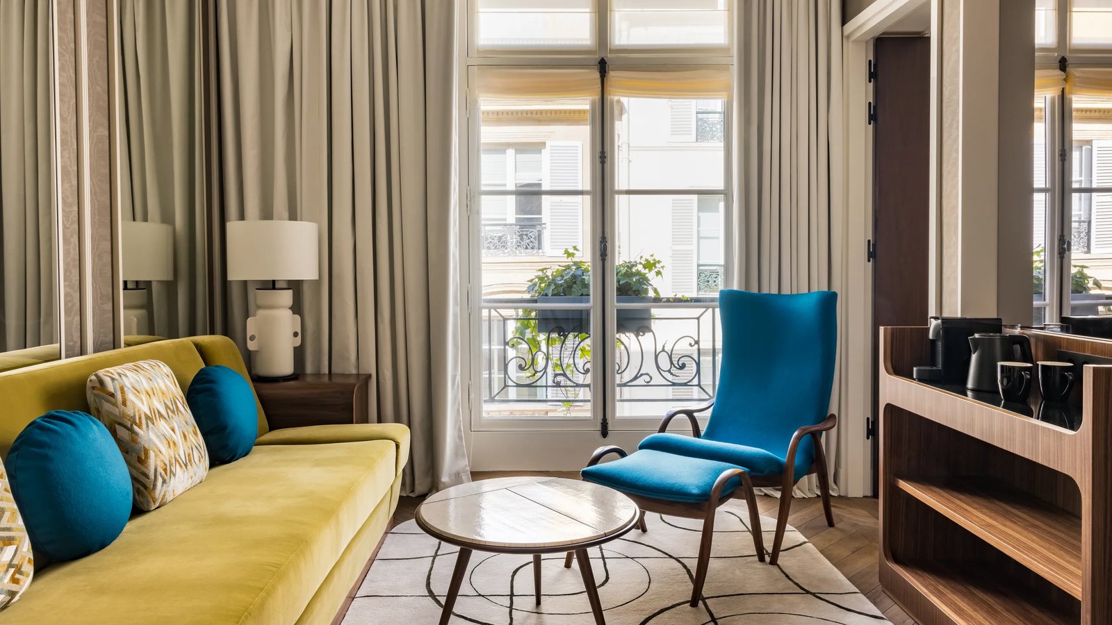 Pavillon Faubourg Saint-Germain — rooms