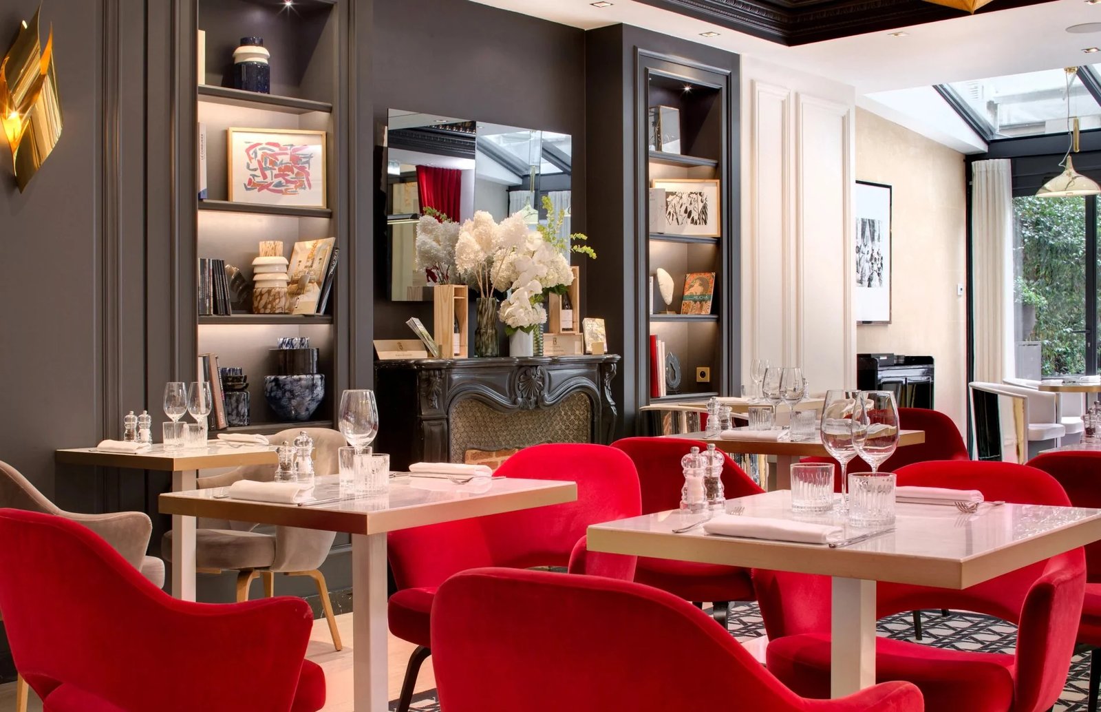Hôtel Bowmann — eat & drink