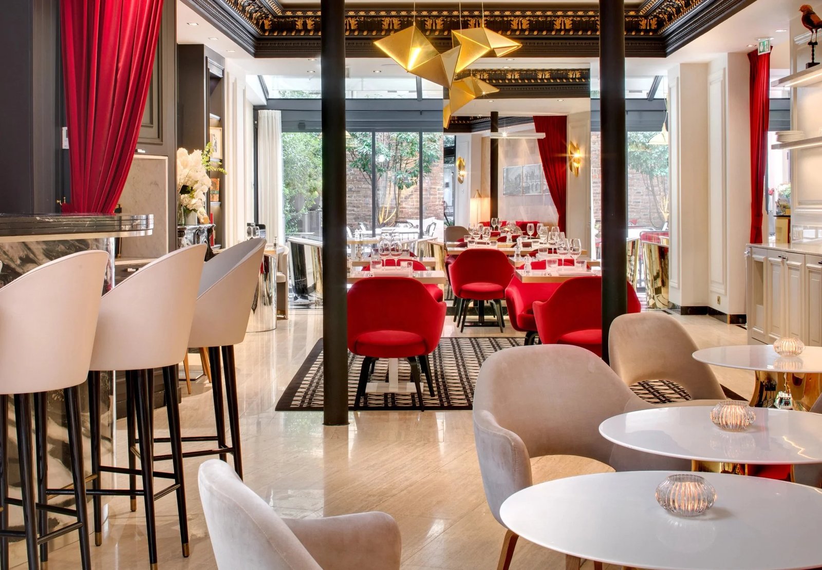 Hôtel Bowmann — eat & drink