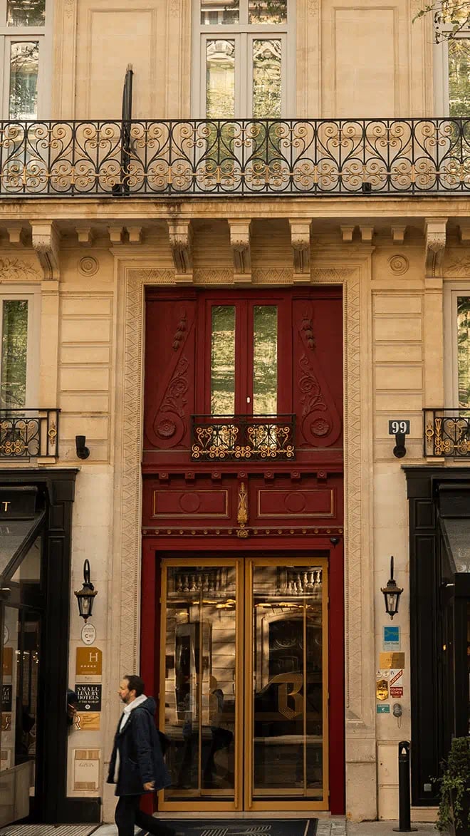 Hôtel Bowmann — backstory