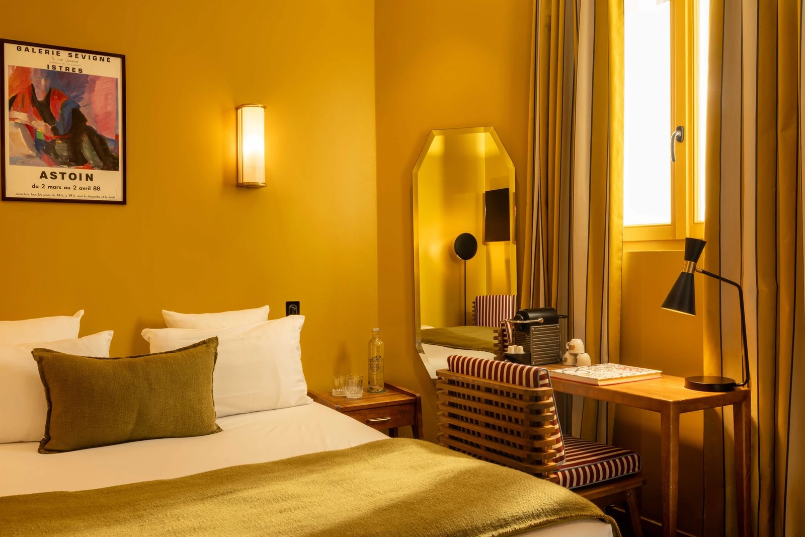 C.O.Q Hotel Paris — rooms
