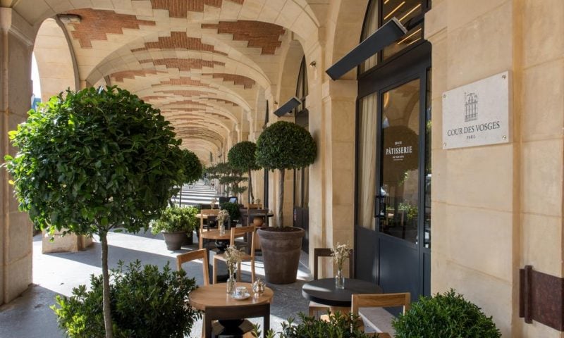 Cour des Vosges — vibe
