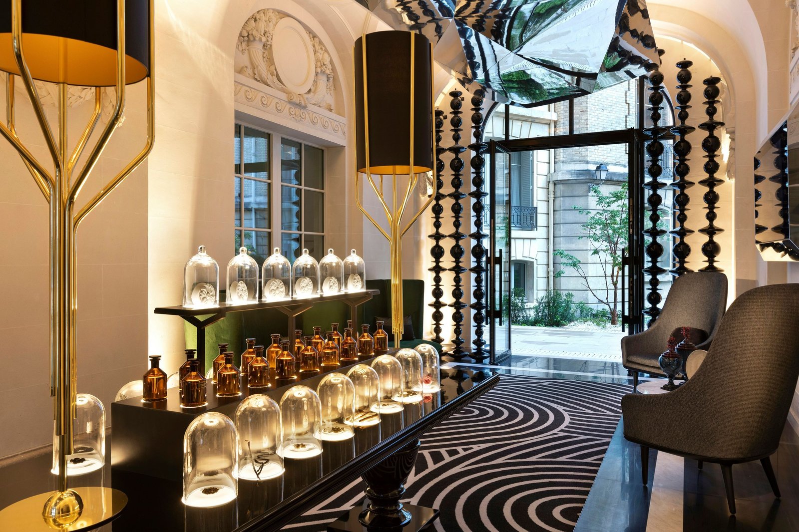 La Clef Champs-Élysées Hotel