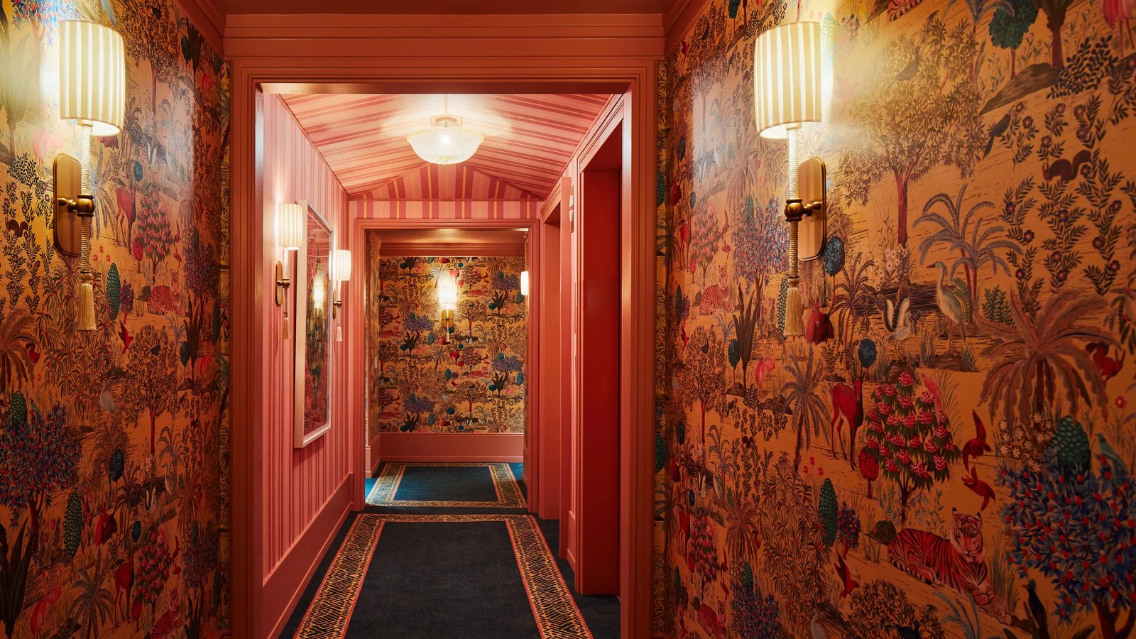 The Fifth Avenue Hotel — vibe