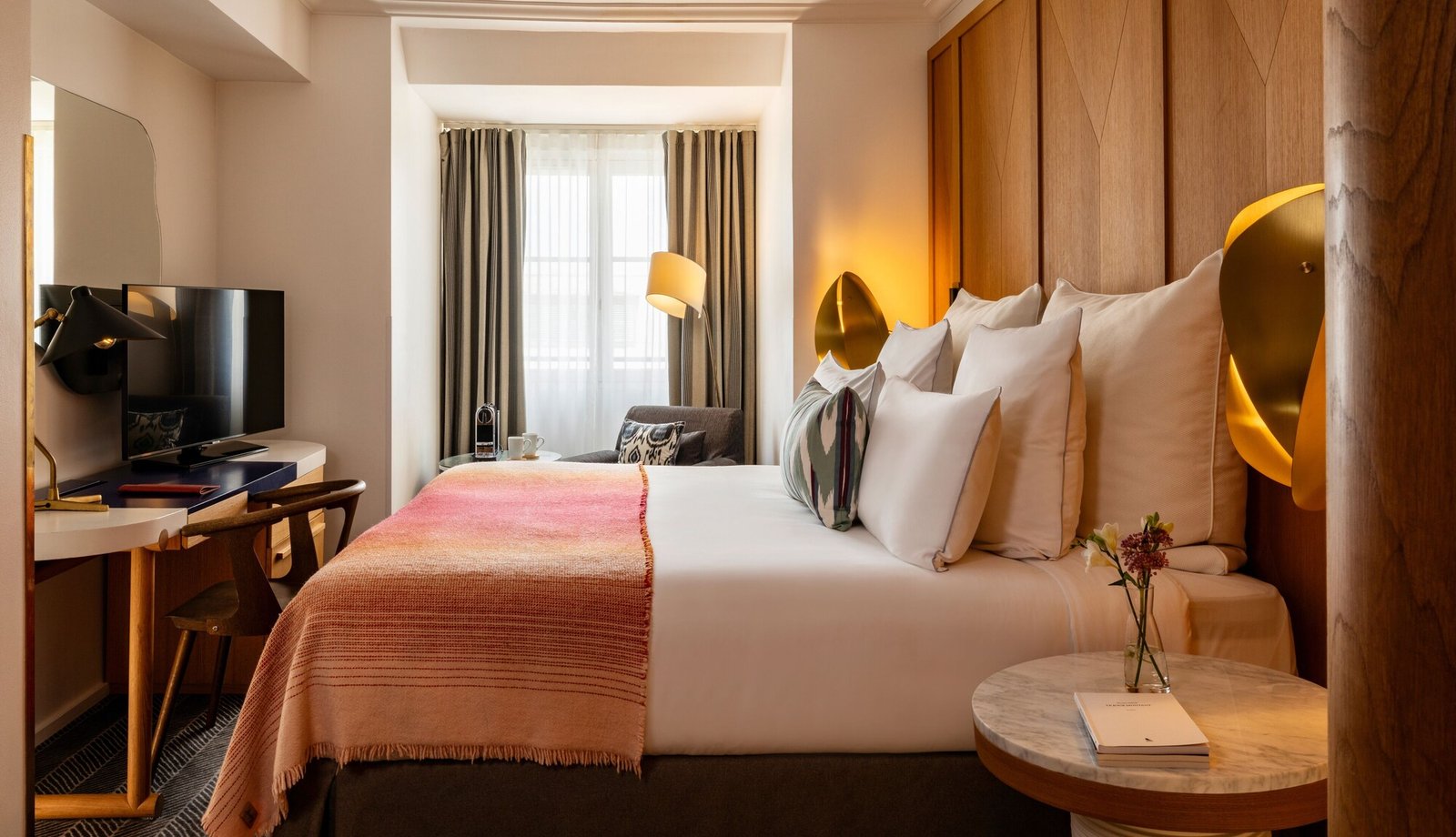 Hotel Vernet, Champs-Élysées — rooms