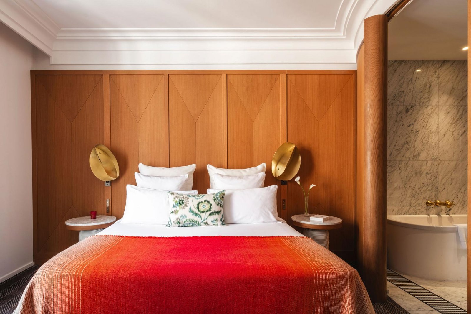 Hotel Vernet, Champs-Élysées — rooms