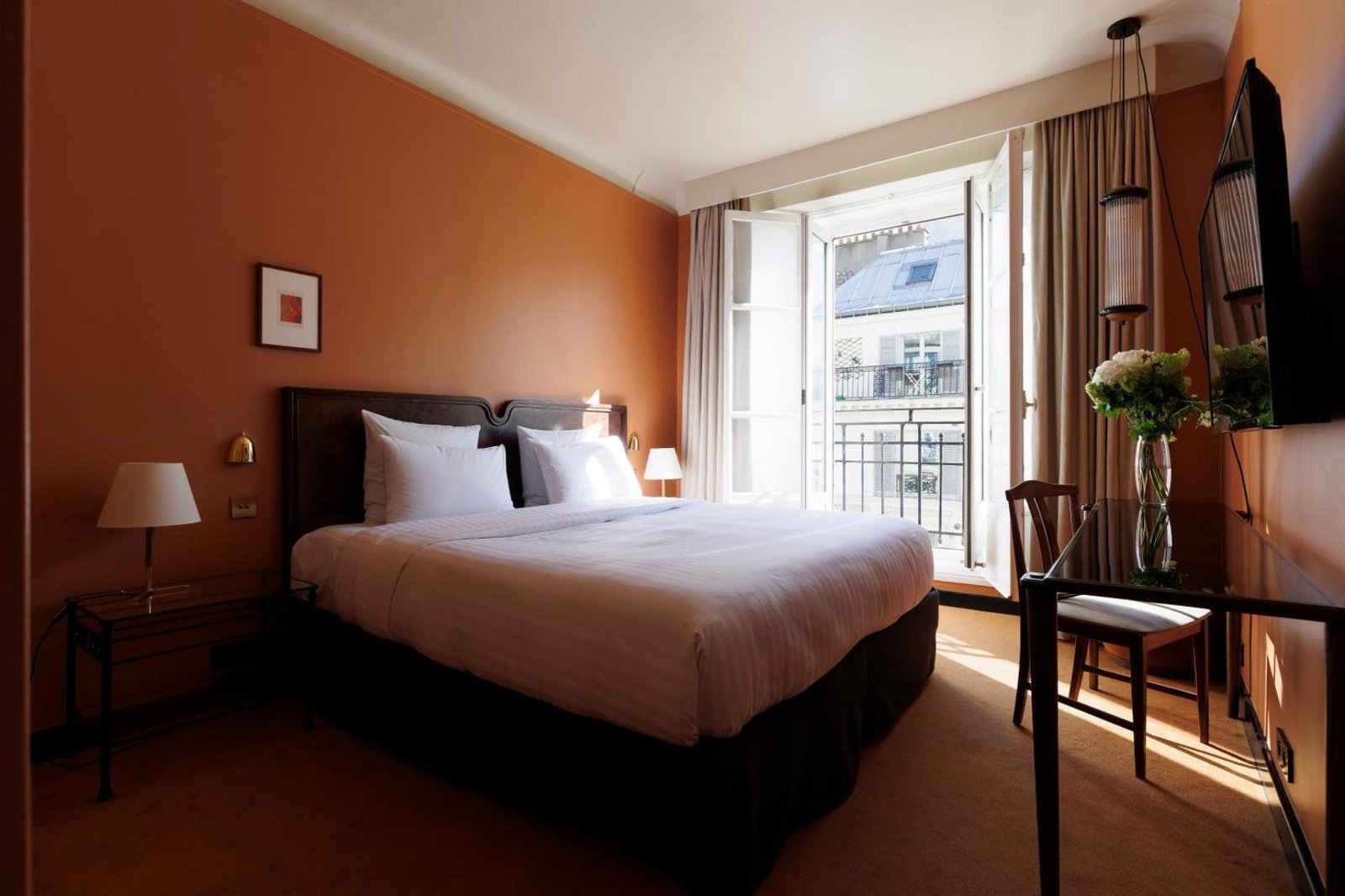 Hôtel Rochechouart — rooms