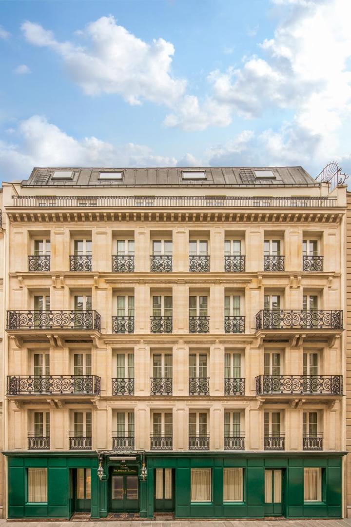 Splendide Royal Paris — backstory