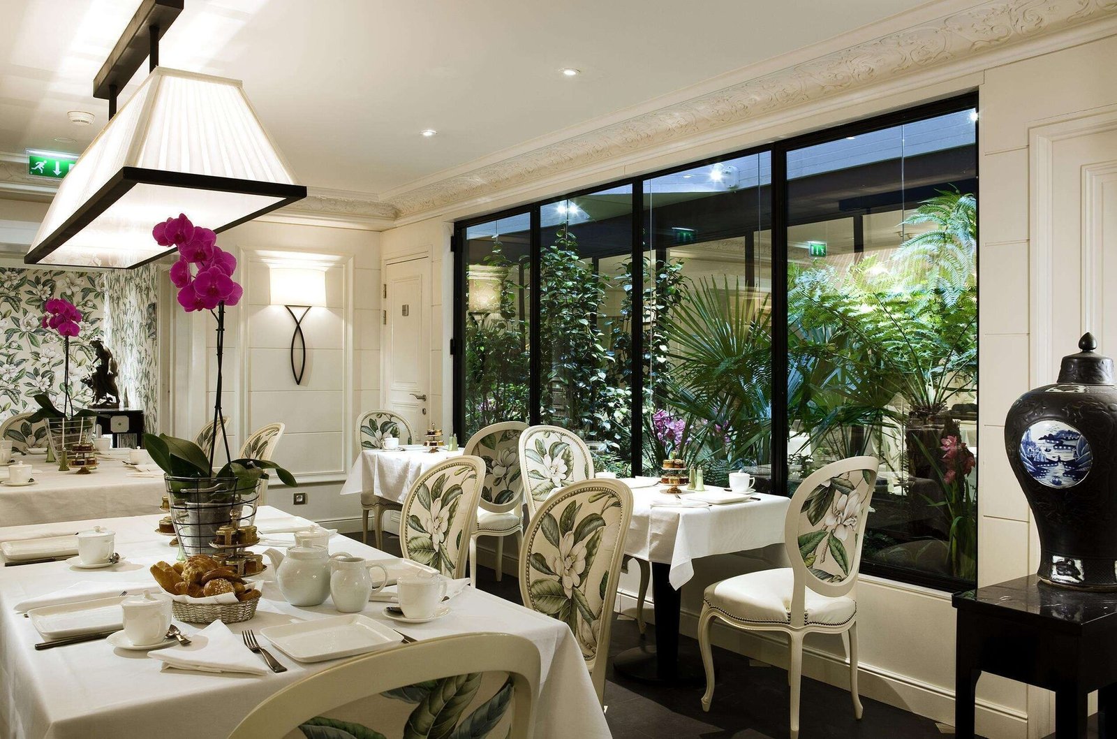 Hotel Keppler Paris Champs-Élysées — eat & drink
