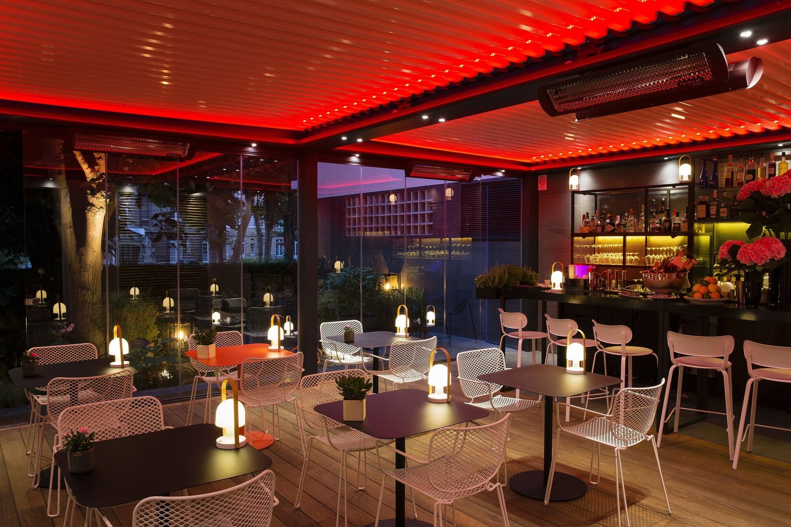 Hotel & Spa La Belle Juliette, courtyard garden and heated pergola