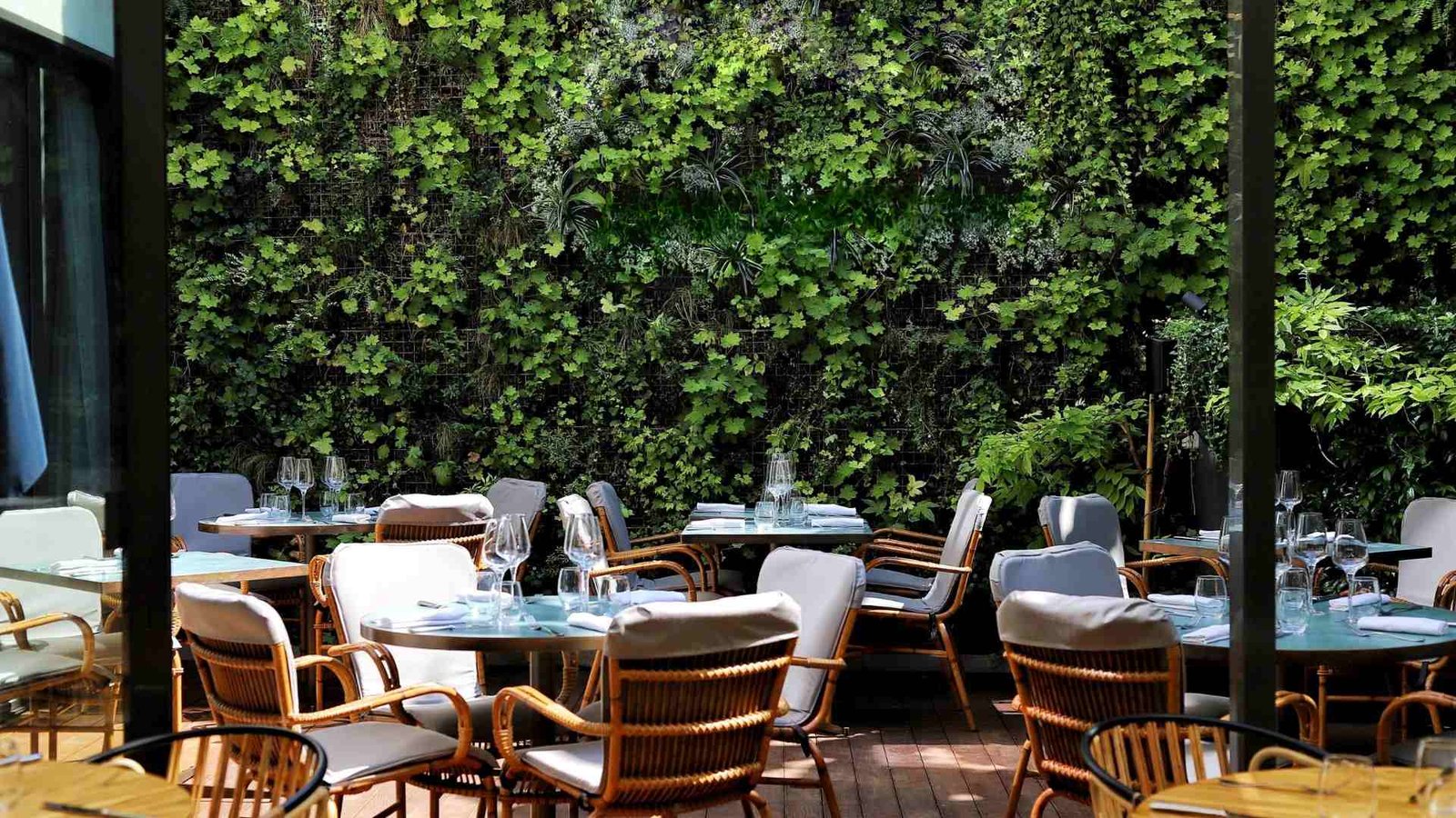 Maison Bréguet — eat & drink