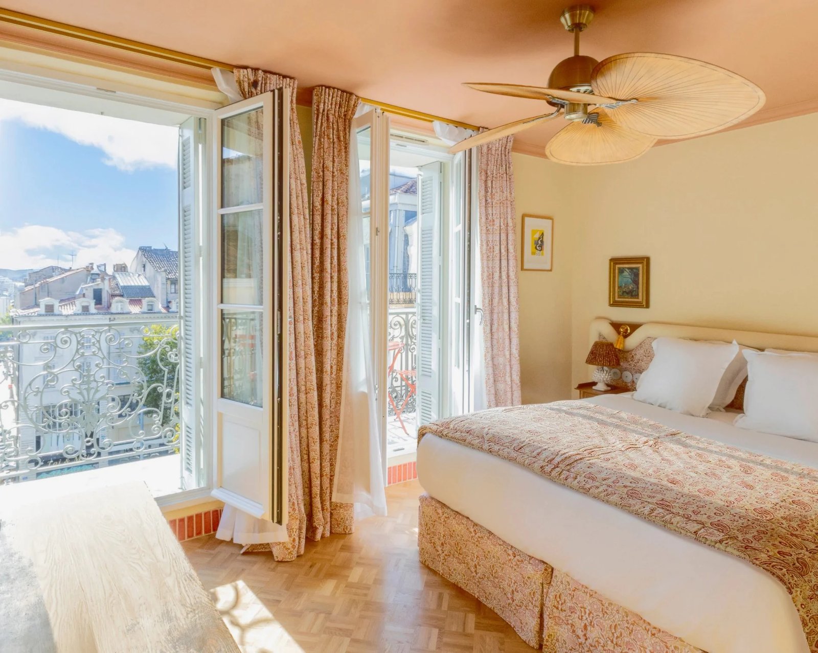 Hotel Paradis Paris — rooms