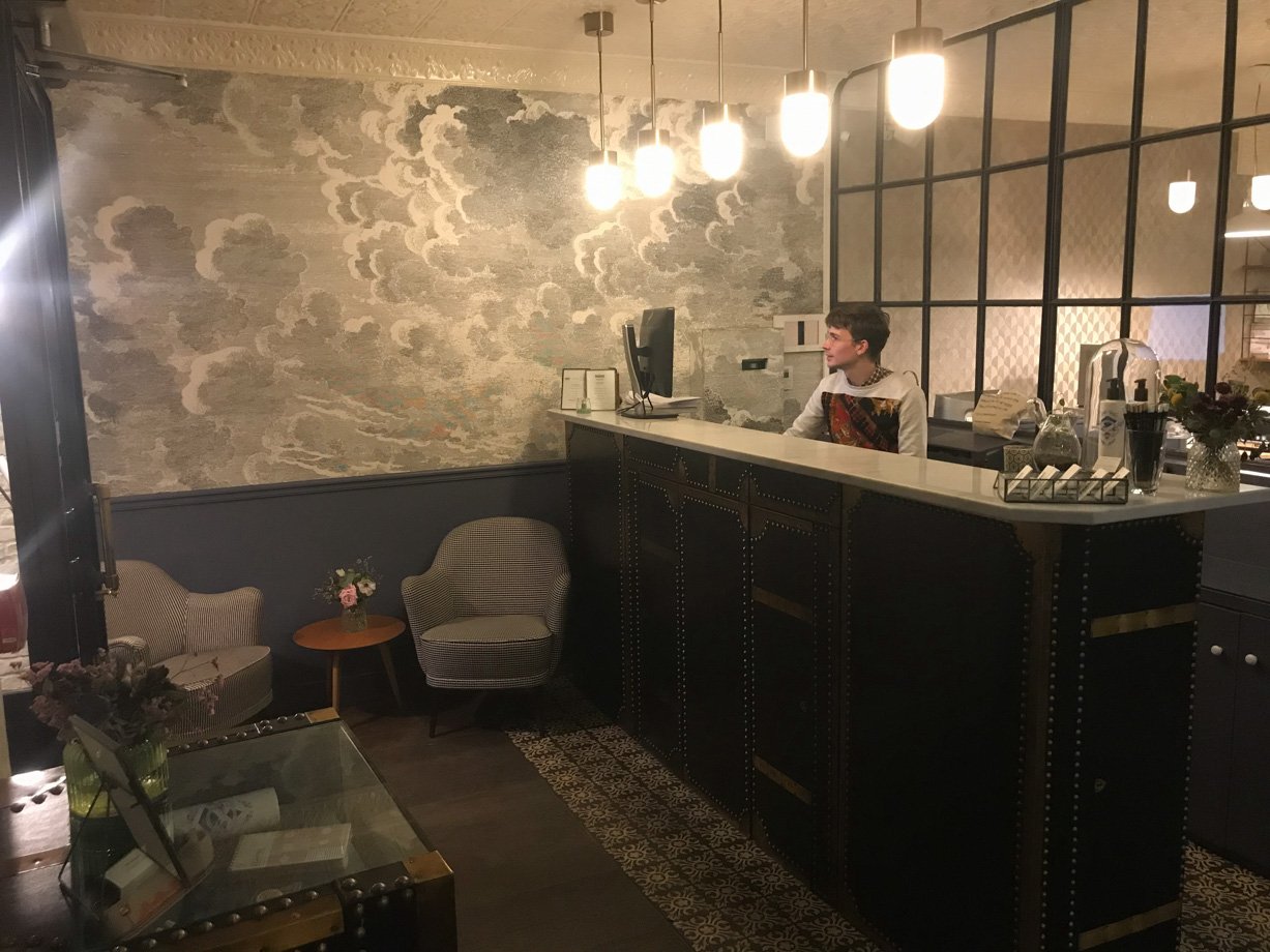 Hotel Paradis Paris — vibe