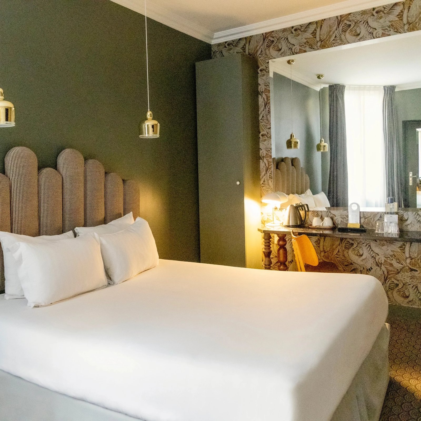 Hotel Paradis Paris — rooms